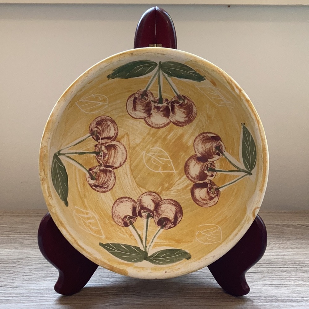 Pottery Barn vintage ceramic bowl made in Mexico - Picture 5 of 11